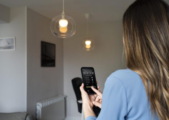 close-up-woman-typing-phone